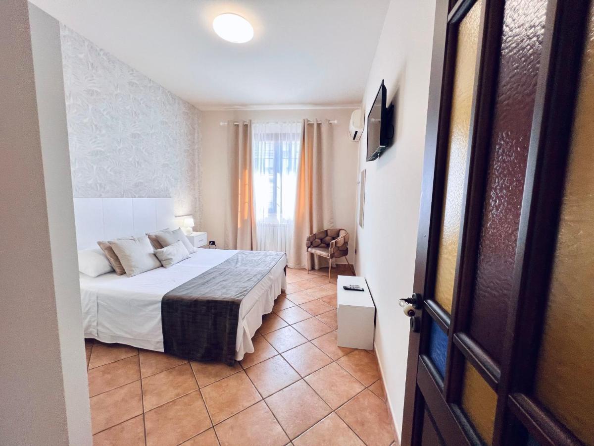Hotel Casa Aieddu Terrasini Esterno foto